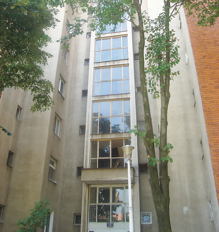 4056-160235-bloc.jpg