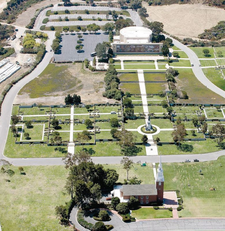 4062-161979-cimitir2.jpg