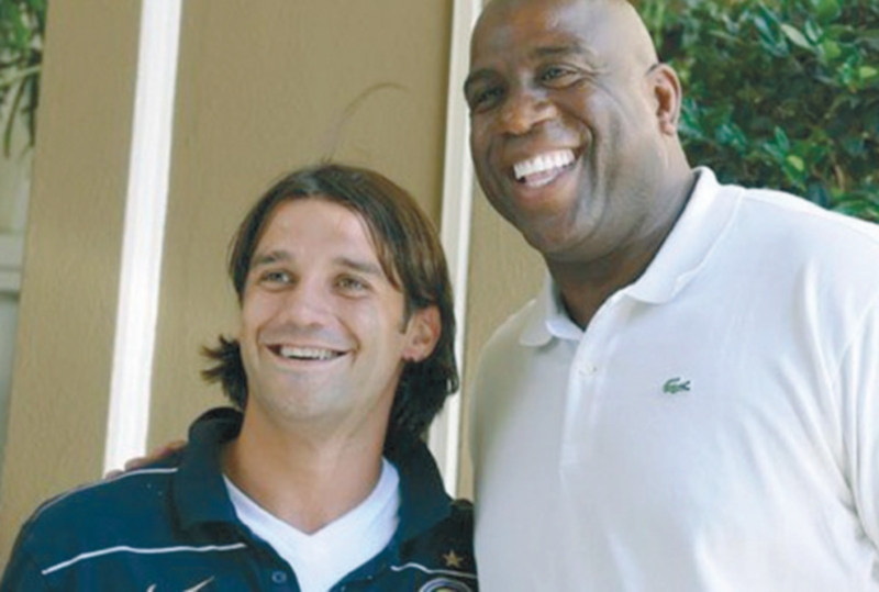 4072-165496-cristi_chivu_magic_johnson.jpg