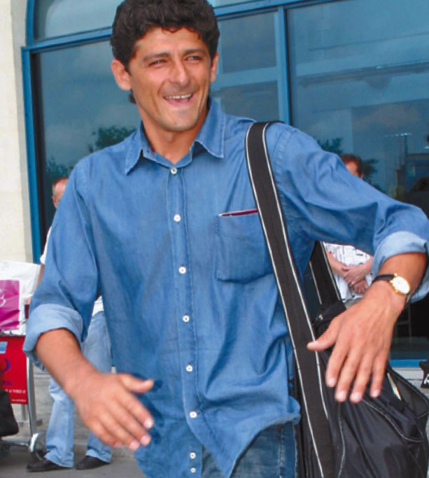 4074-166384-f2.jpg