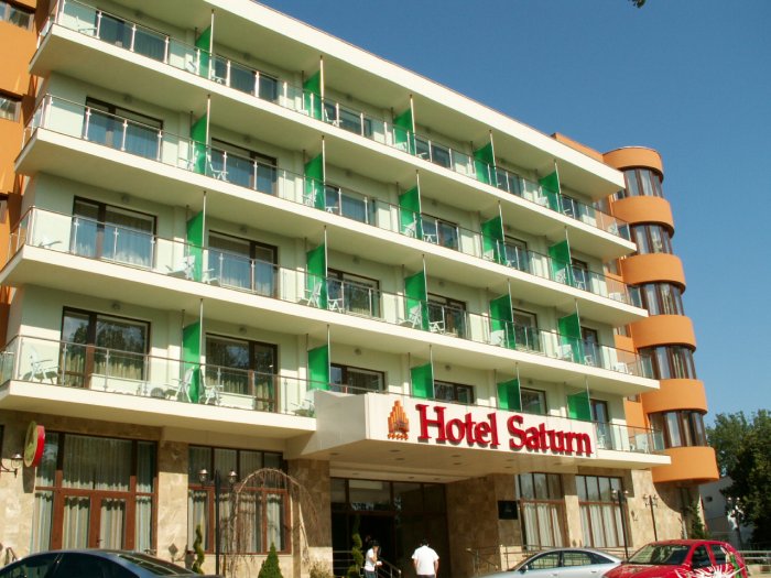 0-170365-hotelsaturnstatiuneasaturn.jpg