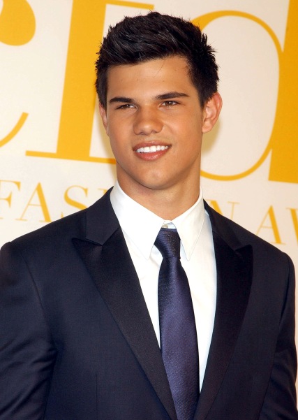 0-170559-taylorlautner.jpg