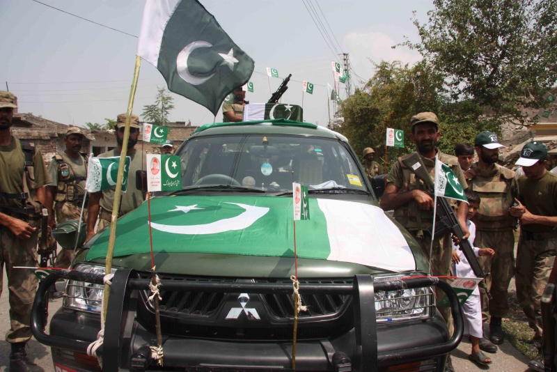 0-173376-pakistani.jpg