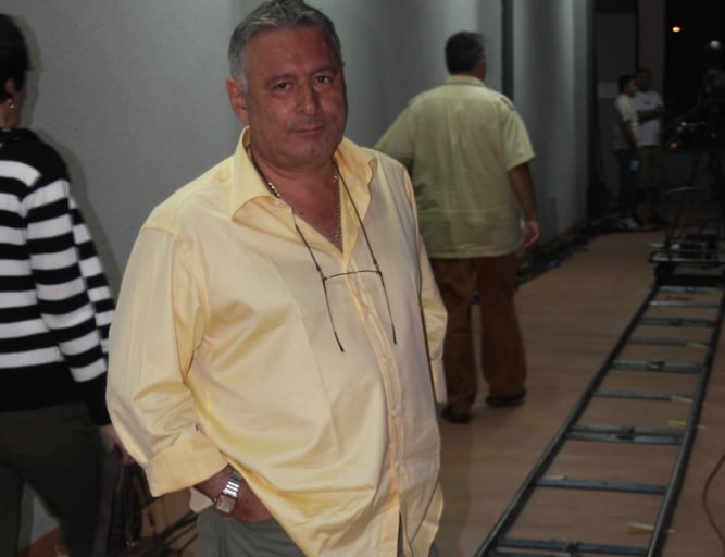 0-175285-voicu.jpg