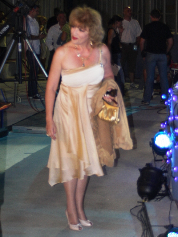 0-175756-corina.jpg