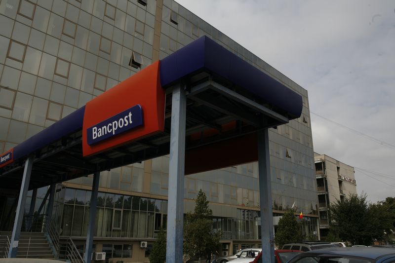 0-177567-bancpost1.jpg