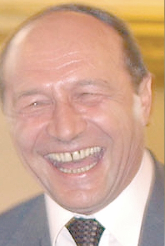 4092-170527-basescu.jpg
