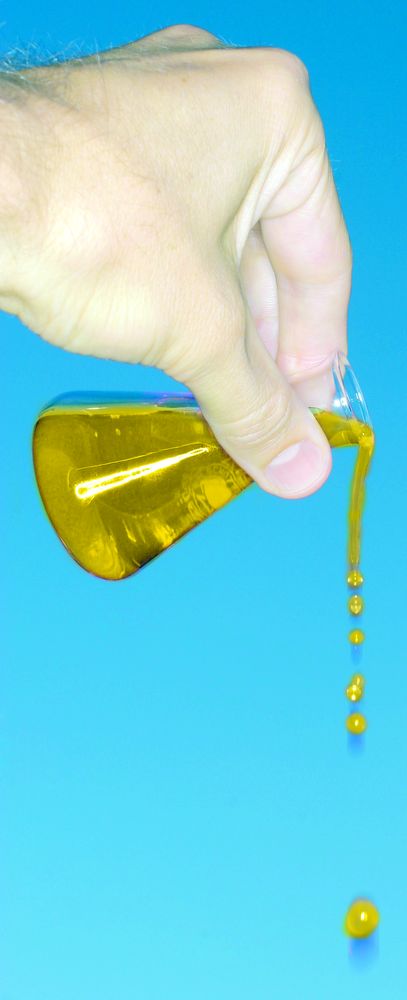 4096-171544-31acidsulfuricshutterstock_590582.jpg