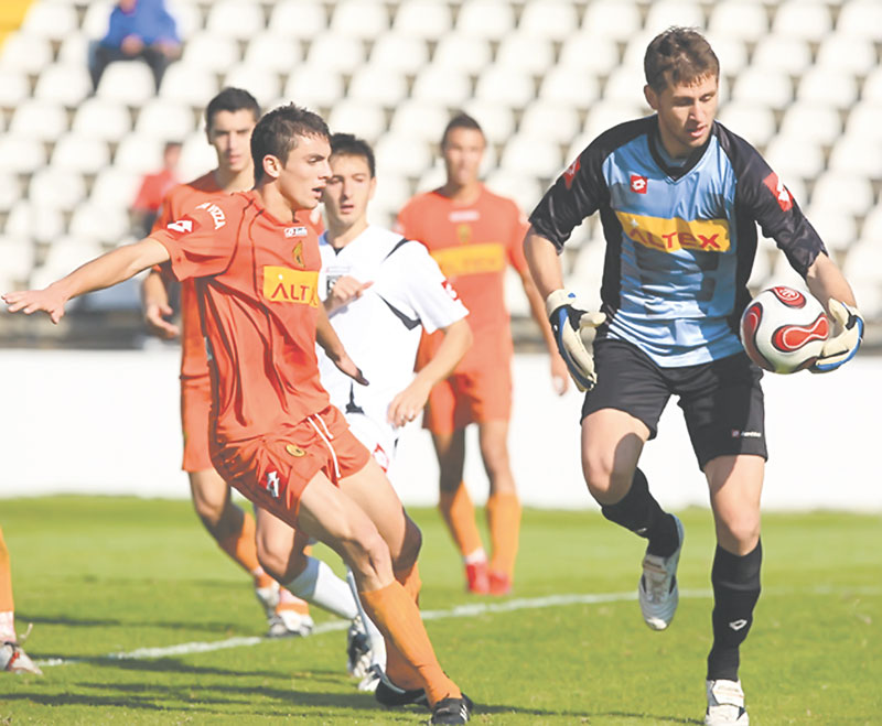 4103-173505-portar.jpg
