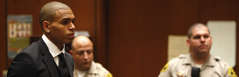 0-178153-chris_brown_tribunal.jpg