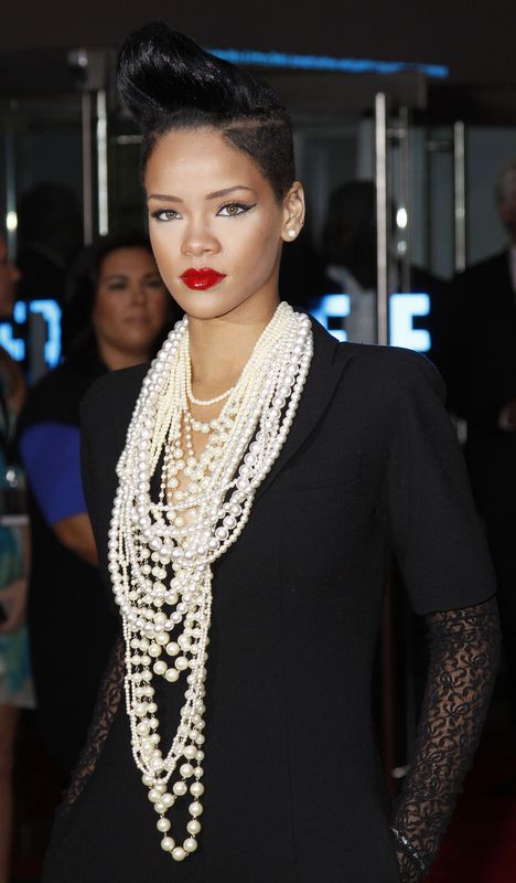 0-187311-rihanna.jpg 0-187311-rihanna.jpg