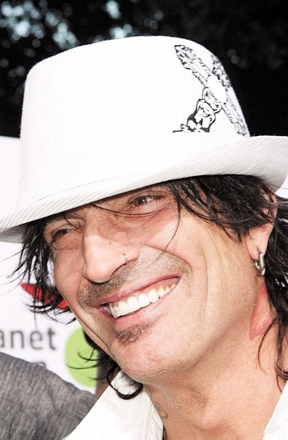 0-203553-tommy_lee.jpg