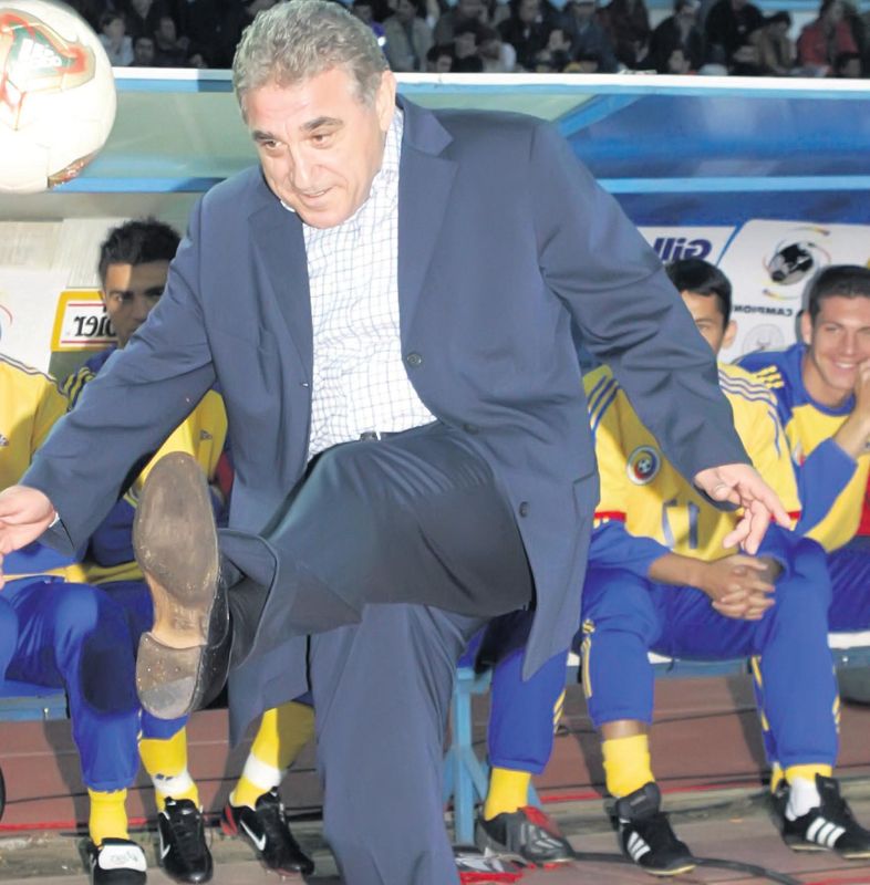 4220-201559-becali.jpg