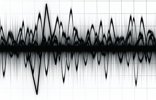 4233-205404-23graficoscilatiicutremurshutterstock_18050254.jpg