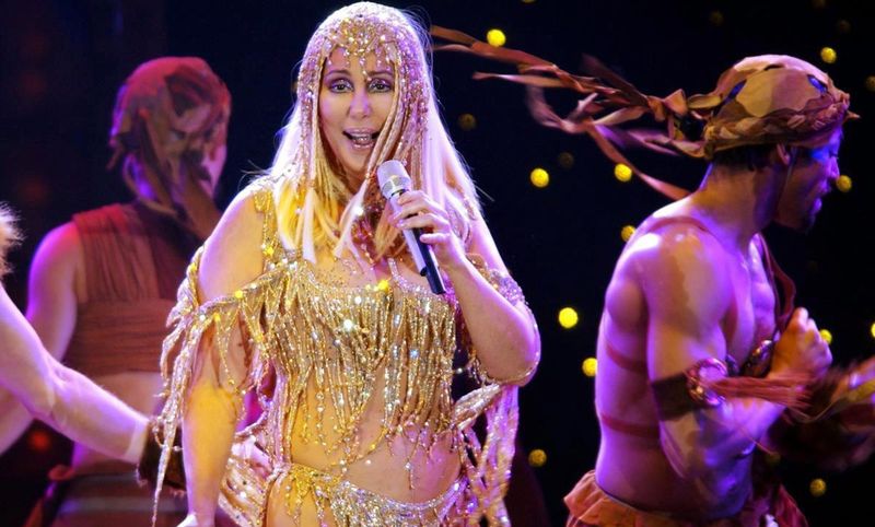 0-209924-cher.jpg 0-209924-cher.jpg