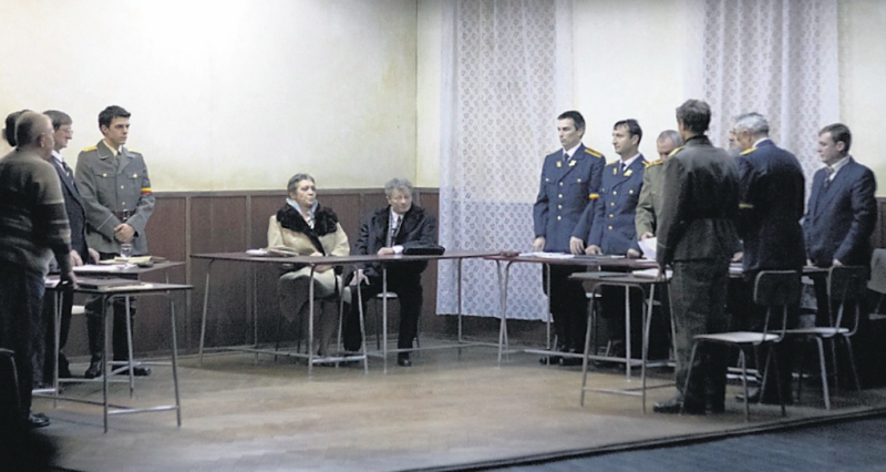 4244-208943-6teatru.jpg