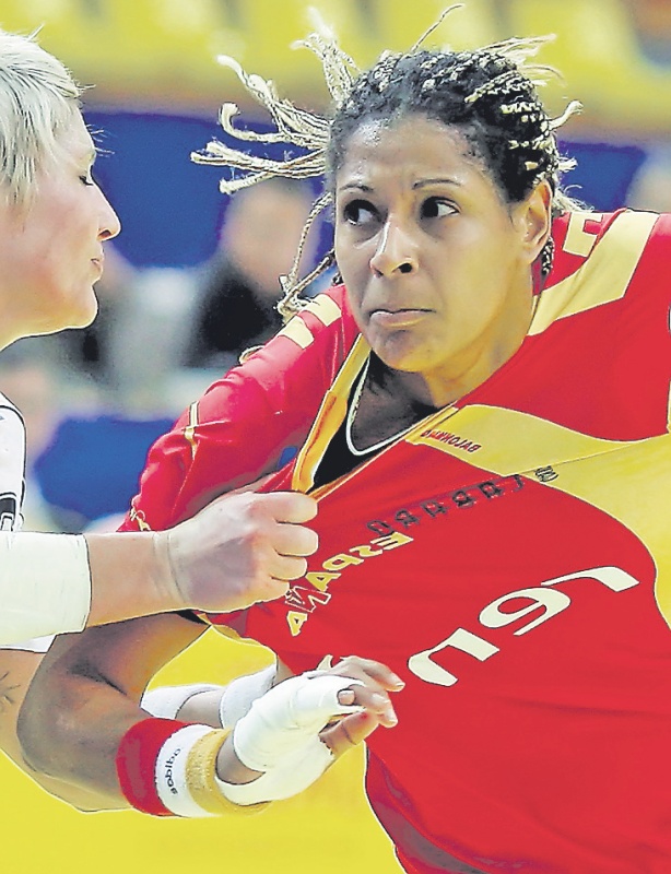4247-209603-martamanguehandbalspania1.jpg