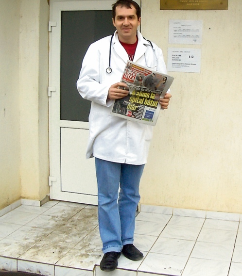 4249-210353-doctor.jpg