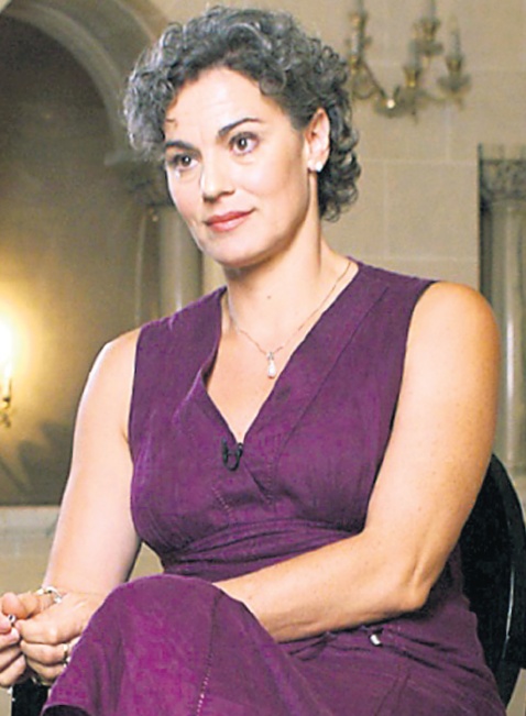 4261-213494-maia.jpg
