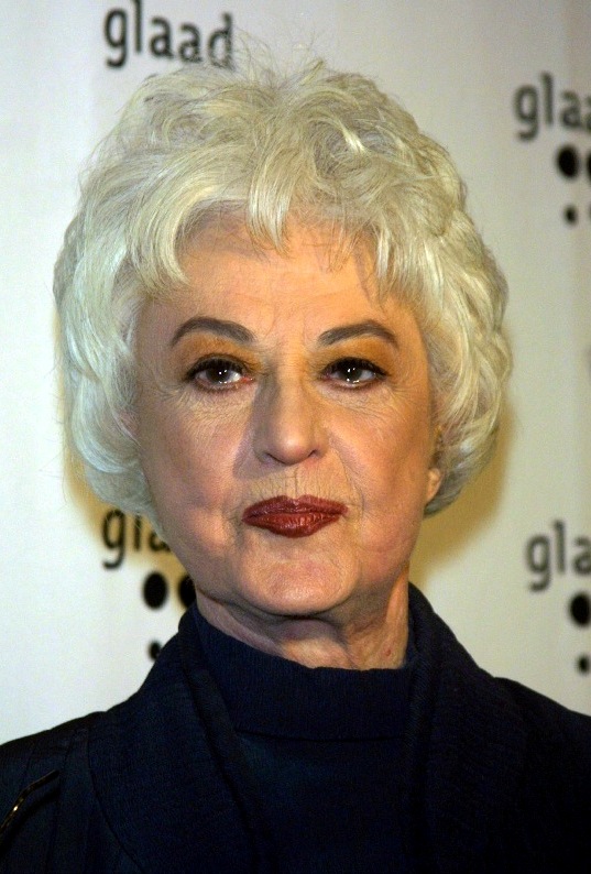 0-210852-beaarthur.jpg