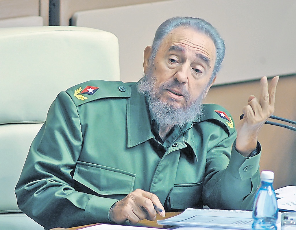 4276-218387-fidel.jpg