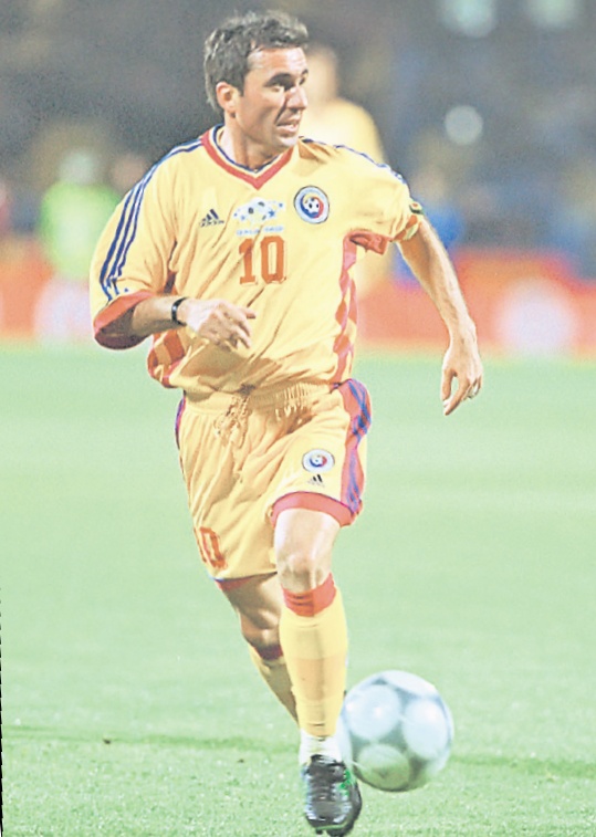 4276-218427-hagi.jpg
