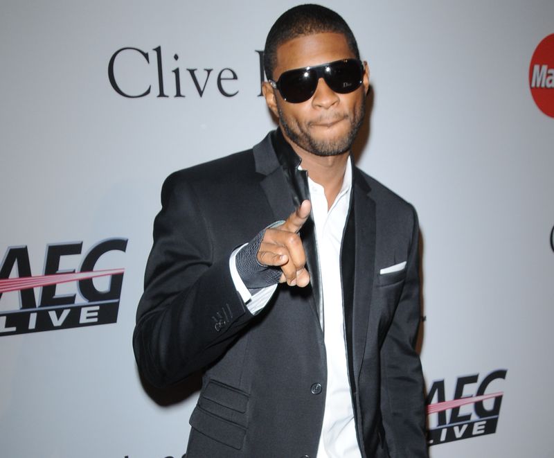 0-223423-usher.jpg