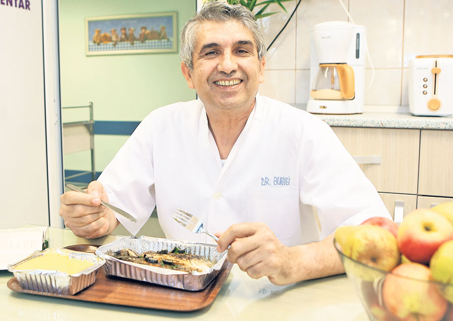 4326-230829-drgheburnei.jpg