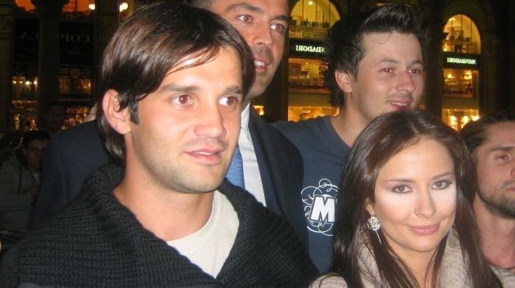 0-233353-chivu.jpg