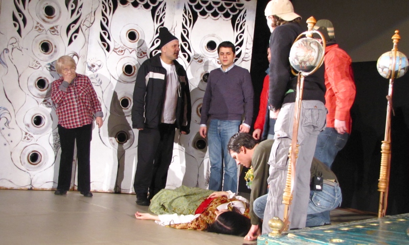 0-237182-teatru.jpg