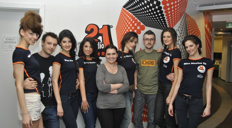 0-238183-geta2.jpg