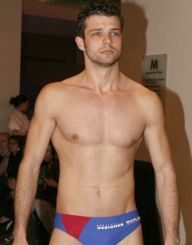 0-239019-voicu.jpg