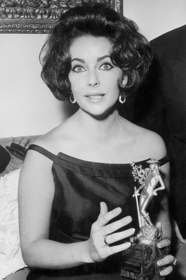 4343-235809-liztaylor.jpg