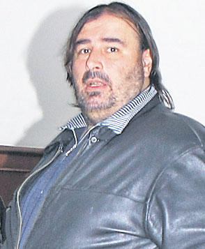 4347-237243-s2.jpg