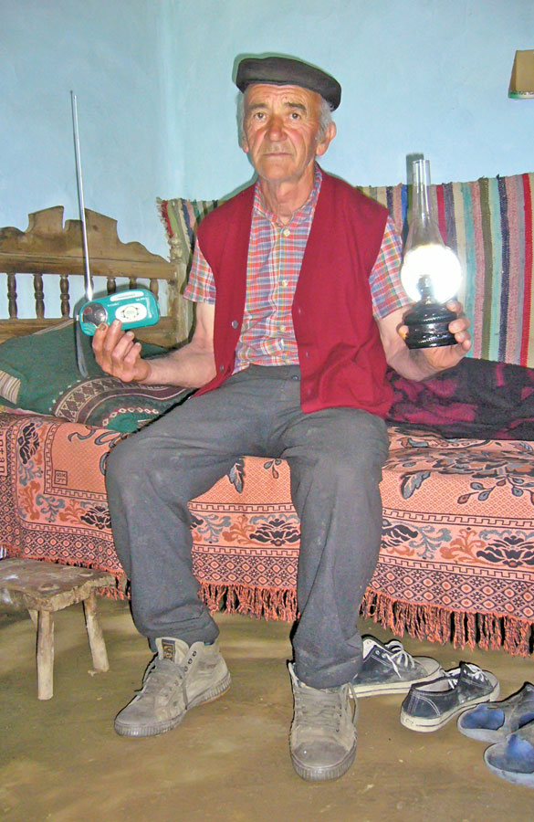 4348-237542-dp.jpg