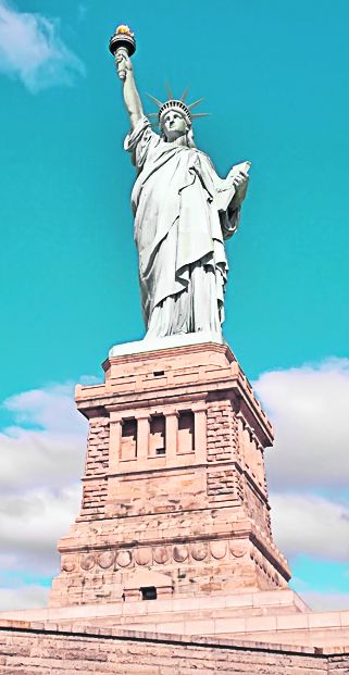 4358-239921-0203statuialibertatiishutterstock_49294735.jpg