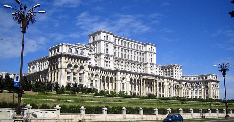 0-245498-romanianparliament1.jpg