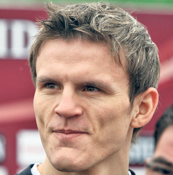 4371-243942-lazar.jpg