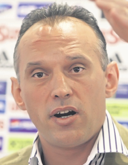 4372-244469-bratu.jpg