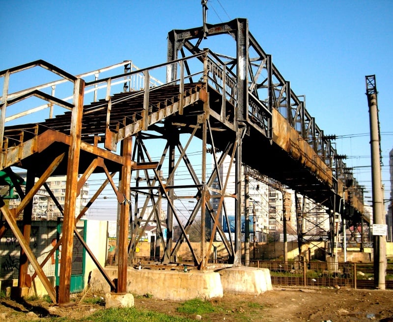 0-248804-pasarelabasarab.jpg