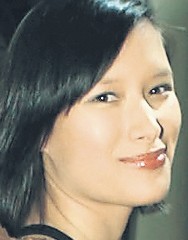 4394-250379-rosiealvarezportret1.jpg