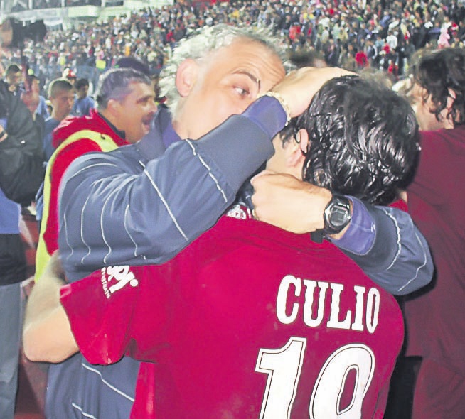 4415-257321-andreamandorliniculuicfrcluj1.jpg