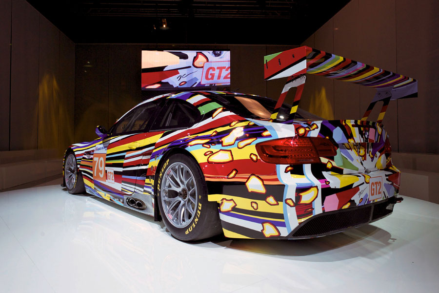 BMW Art Car BMW M3 GT2 realizat de Jeff Koons BMW Art Car BMW M3 GT2 realizat de Jeff Koons