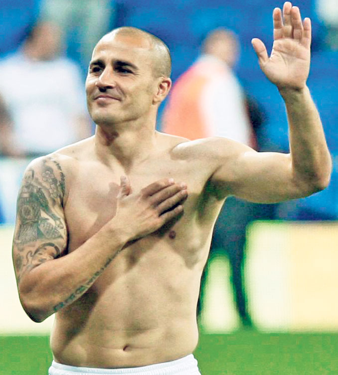 Fabio  Cannavaro - campion mondial cu Italia in 2006