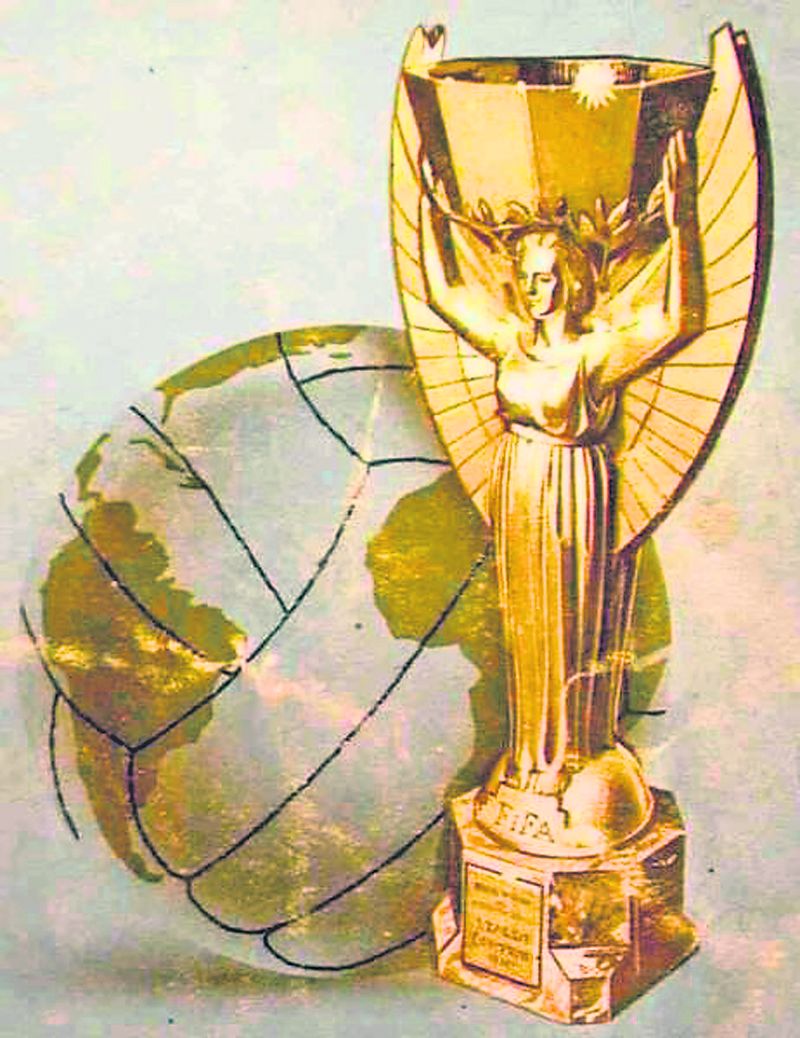 În 1954, Germania Federală, care se înfiinţase cu doar trei ani mai devreme, cucerea, în premieră, Cupa Mondială Jules Rimet