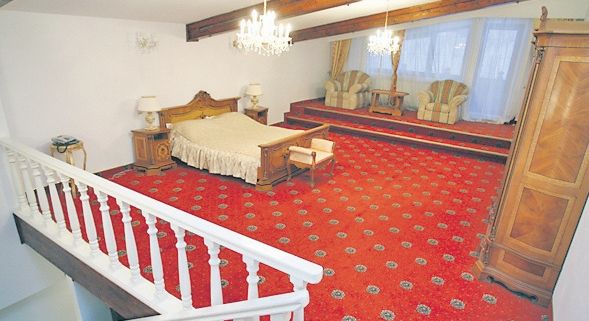 4432-261674-hotel.jpg 4432-261674-hotel.jpg