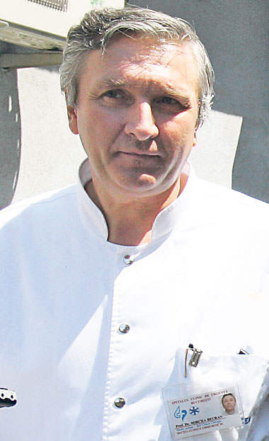 Prof.-doctor-Mircea-Beuran-şeful-Clinicii-de-Chirurgie-a-Spitalului-Floreasca-bucuresti.jpg
