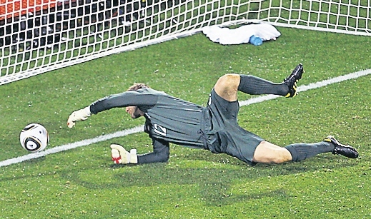 4436-262834-16_rob_gol1.jpg