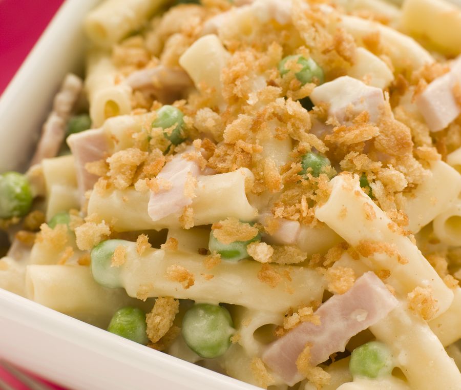 Penne cu pesmet şi şuncă