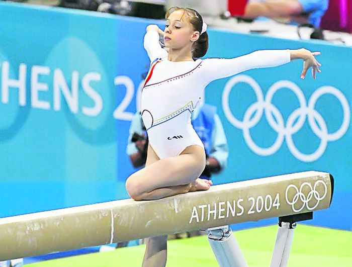 4442-265082-25danielasofroniepa.jpg Daniela Sofronie a câştigat o medalie de aur şi una de argint la JO din 2004